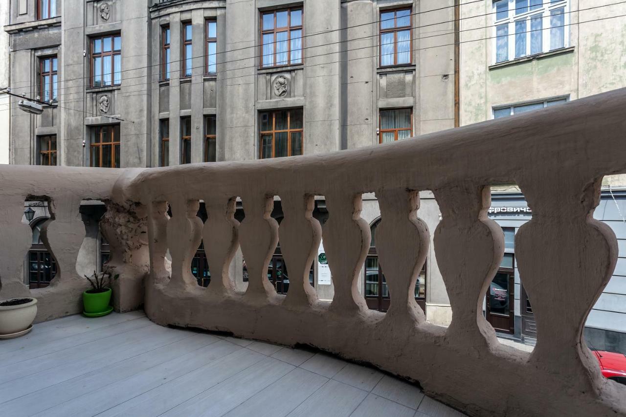 Lux Apartments In The Center Львів Екстер'єр фото