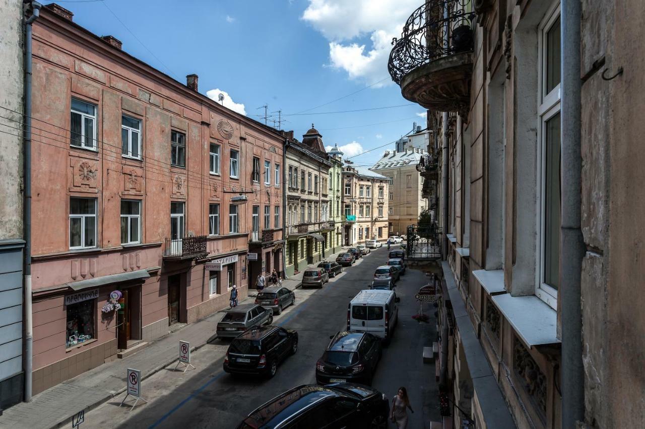 Lux Apartments In The Center Львів Екстер'єр фото